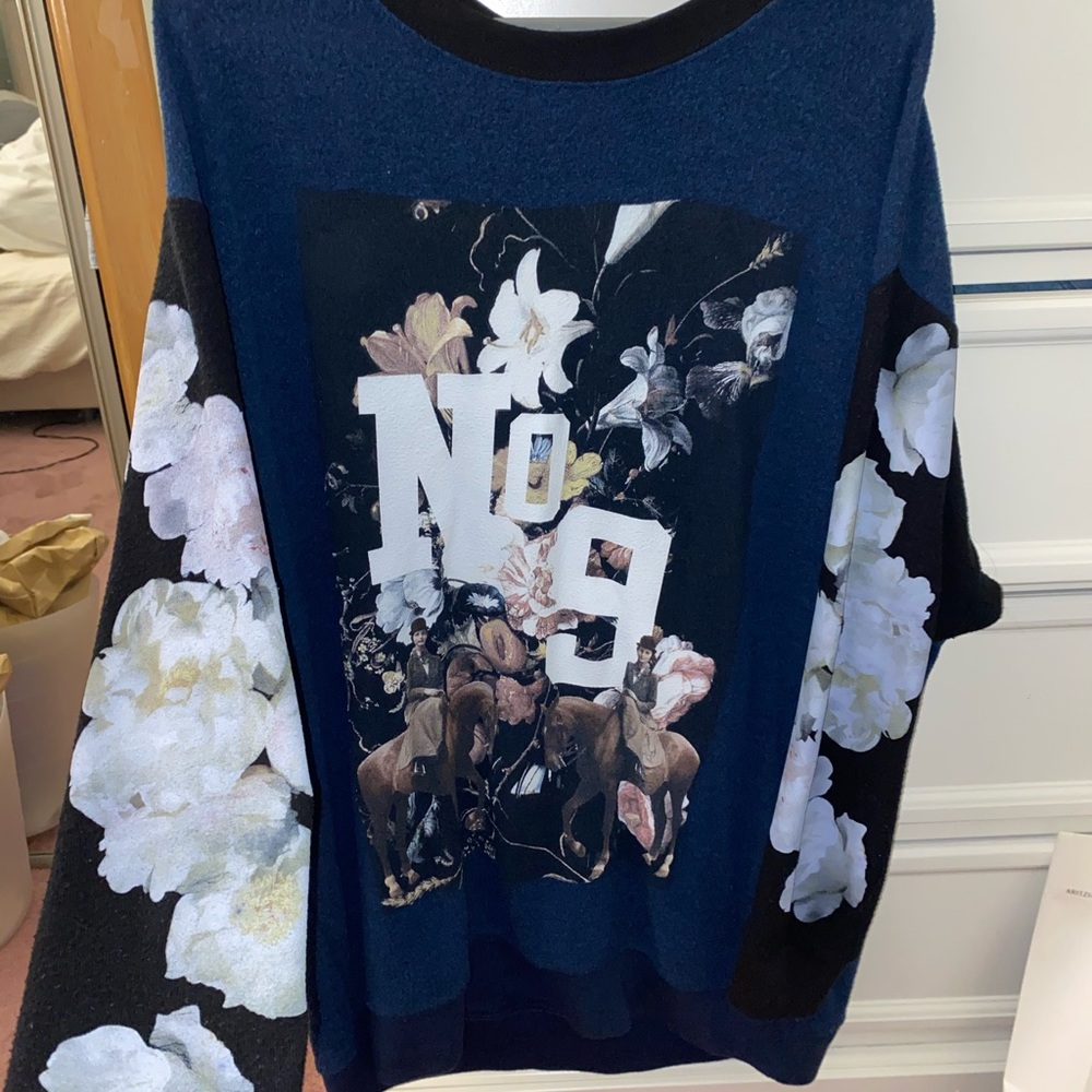 Oversized wildfox sweater